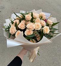 Букет Кремовые розы Латте в Бисерти